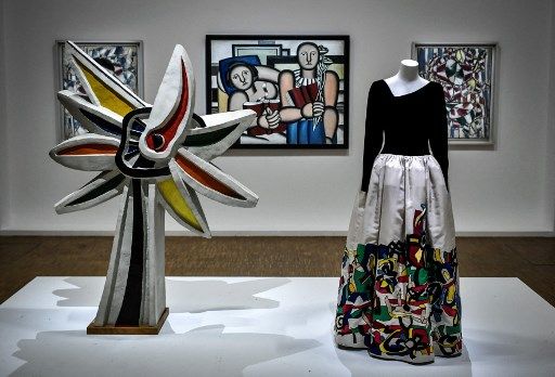 yvesSaintLaurent2022pompidou