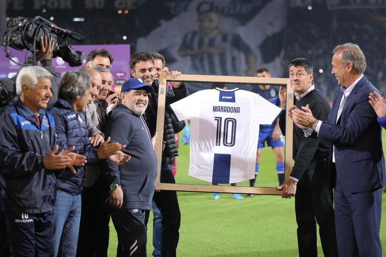 Maradona homenaje Talleres