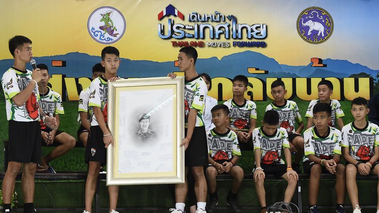 Chicos de Tailandia conferencia de prensa07182018