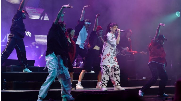 nickiNicoleDebutGranRexDic2021