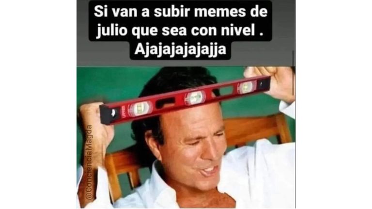 Meme Julio Iglesias