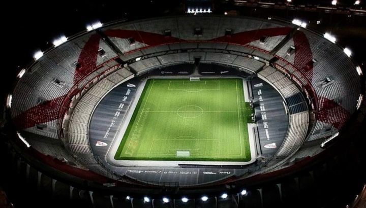 Monumental River Plate