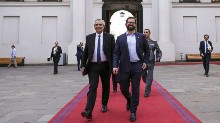 Alberto Fernández y Gabriel Boric 20230405