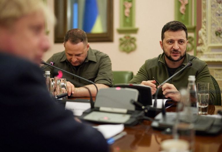 Boris Johnson y Volodimir Zelenski en Kiev.