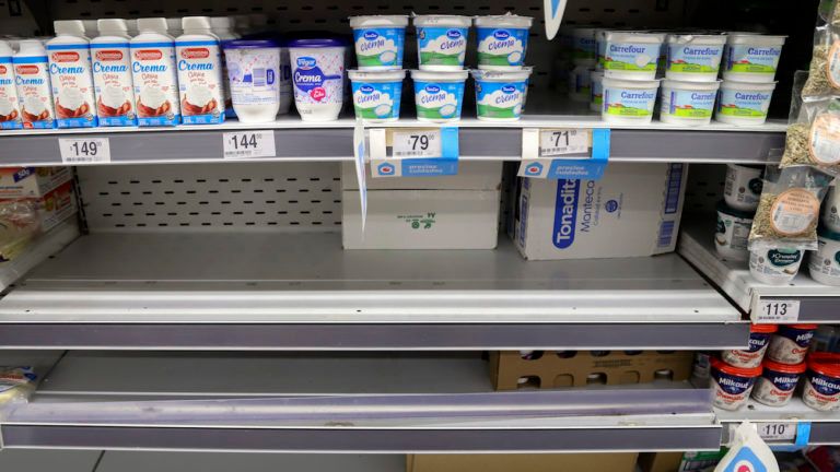 Podrían faltar lácteos. 