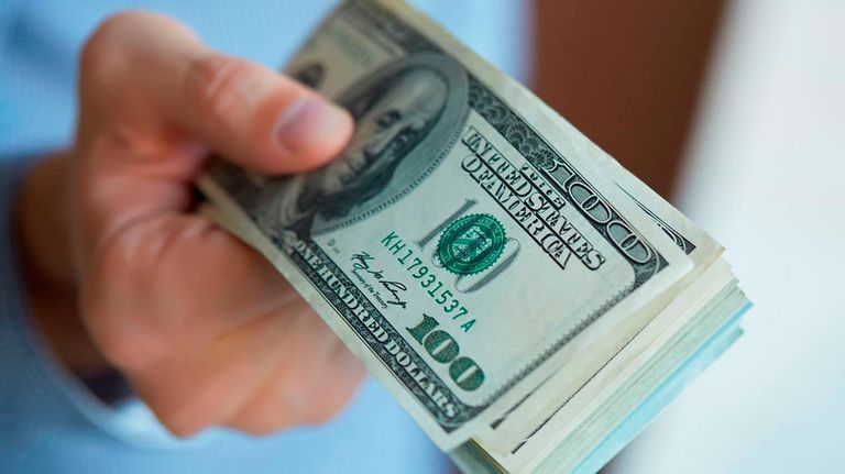 07122024_dolar_shutterstock_g