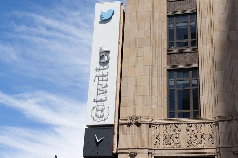 Musk Declares Fan-Submitted 'X' New Twitter Logo In Abrupt Shift