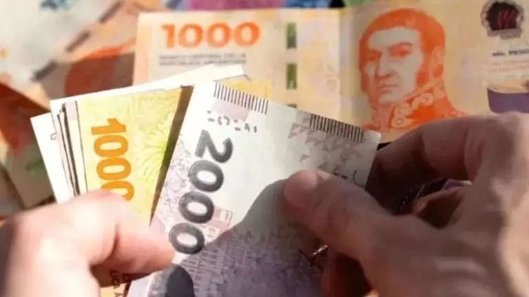 Dinero - tasas - créditos