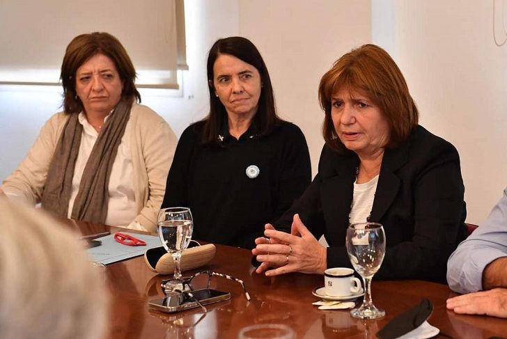 20220522-alvarezrivero-bullrich