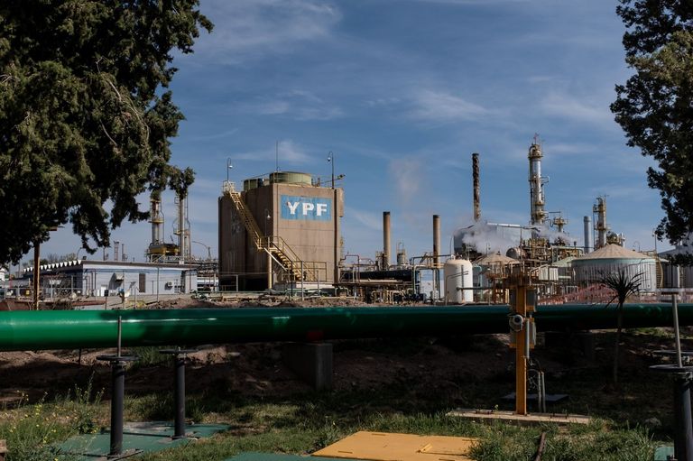 Argentina’s Shale Ambitions Hang In Balance After YPF Bond Drama