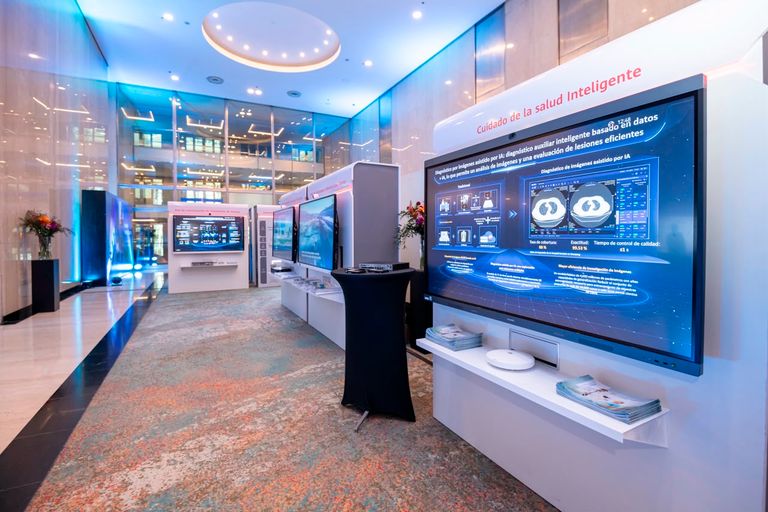 Showroom Huawei Partner Summit Argentina 2026