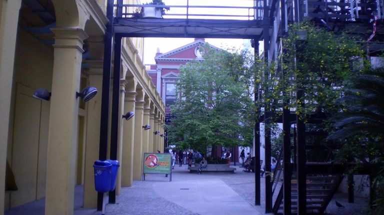 Centro Cultural Recoleta 20211130