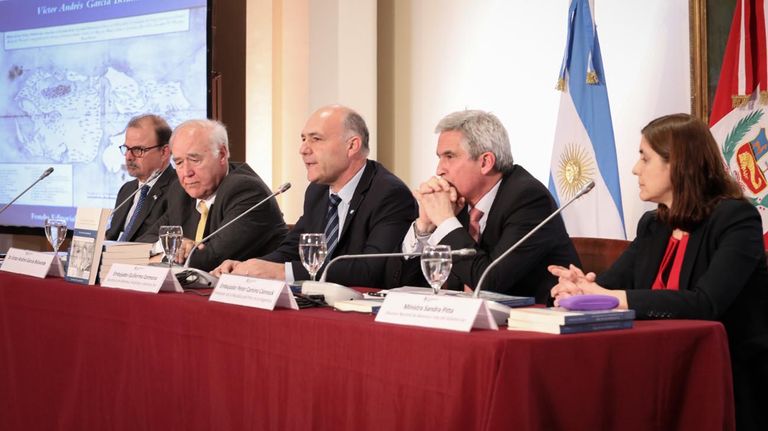 Presentación del libro de Victor Andres Garcia Belaunde, “La Intervención del Perú en la controversia de las Islas Malvinas