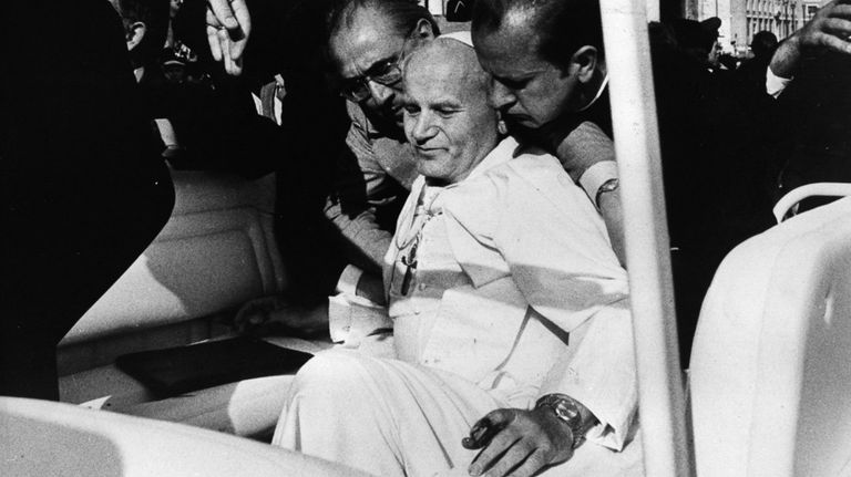 ali agca juan pablo ii wojtyla
