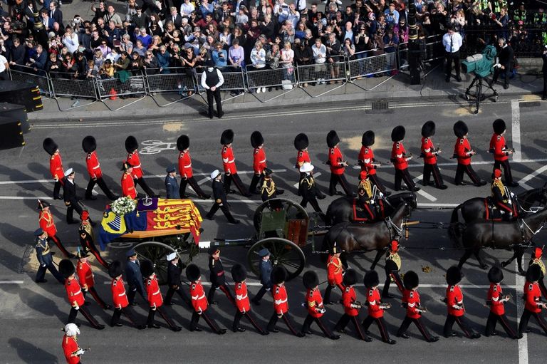 funeral reina isabel