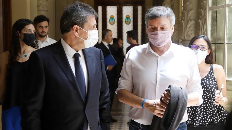 Los diputados Sergio Massa y Máximo Kirchner 20211217