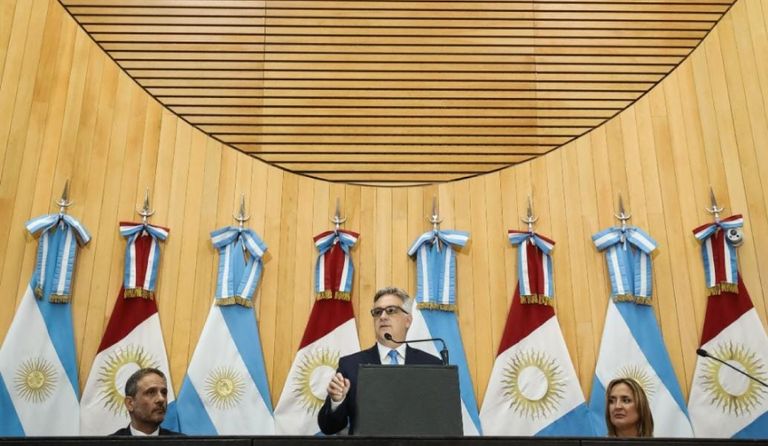 Llaryora discurso en la legislatura