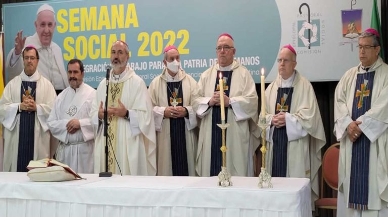 Monseñor Dante Braida, obispo de La Rioja, y la Comisión Episcopal de Pastoral Social 20250326