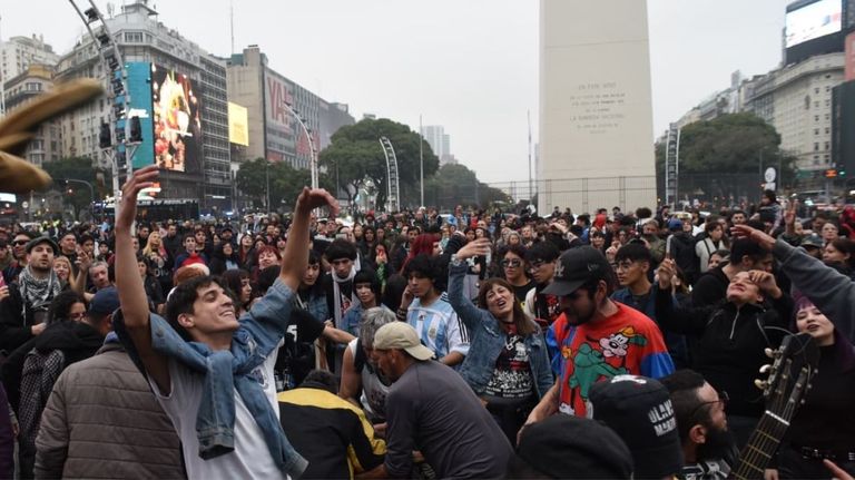 Vigilia en el Obelisco por el Indio