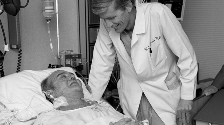 Doctor William De Vries 20211201