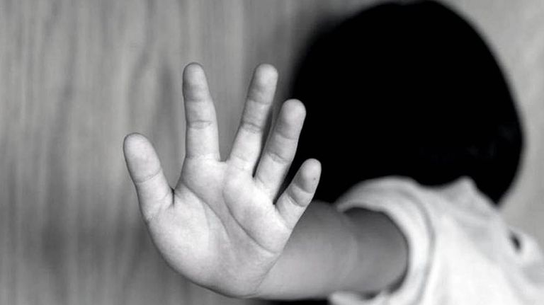 Maltrato infantil