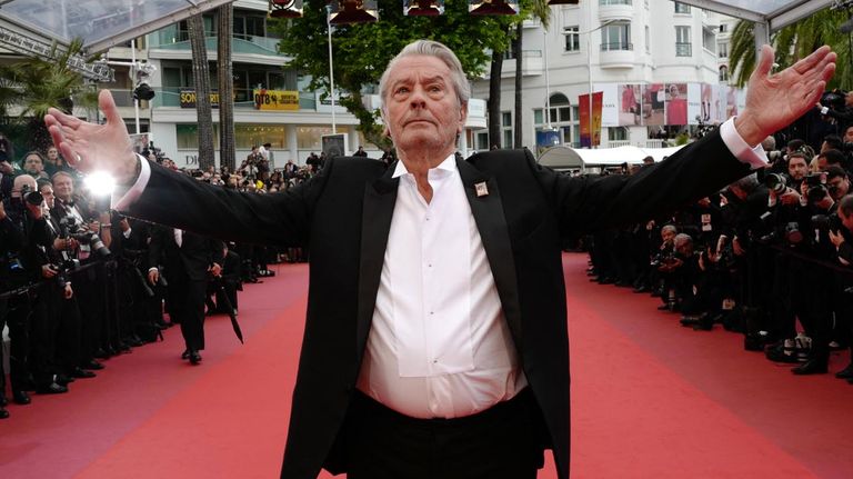 Alain Delon 20211108