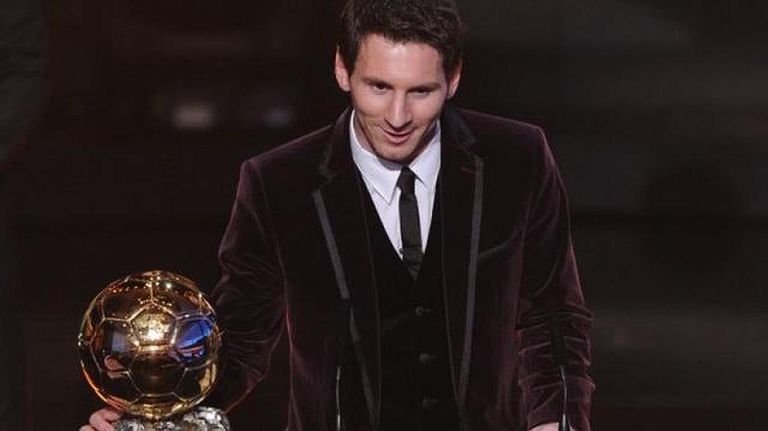 Messi recibe el Balón de Oro