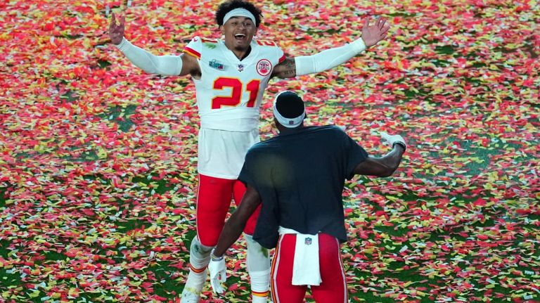 Kansas City Chiefs Philadelphia Eagles Super Bowl NFL g_20230213
