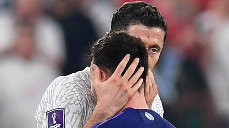 Messi y Lewandowski 20221130