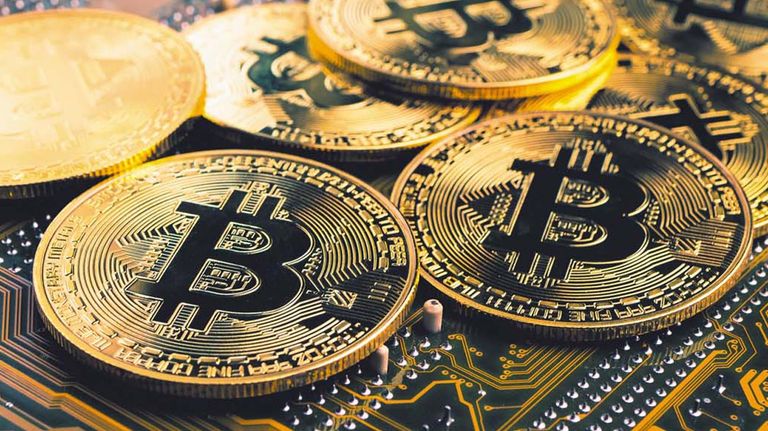 110126_bitcoin_cripto_shutterstock_g