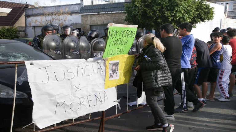 Una nena de 11 años muere tras ser asaltada y golpeada cuando llegaba a la escuela en Lanús 20230809