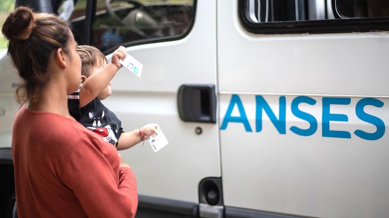 Niños y jóvenes Anses