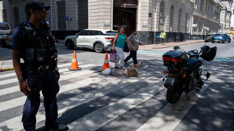La Policía De Uruguay Frustra Un Plan Para Robar Un Banco A Través De Un Túnel 20260204