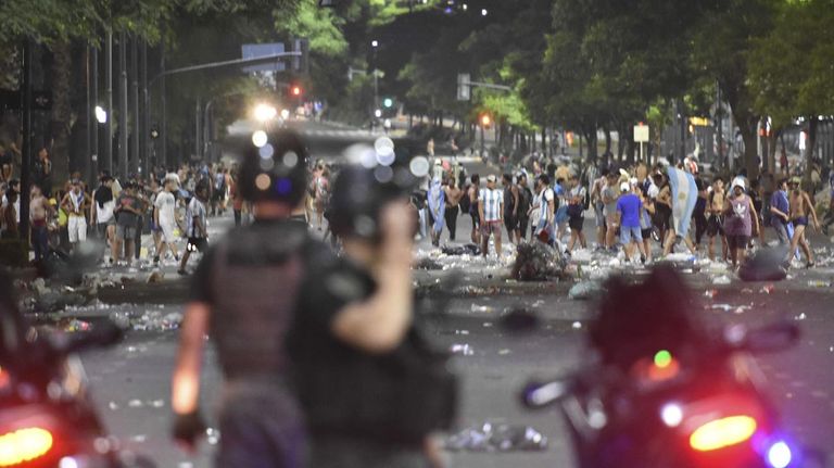 Incidentes al desalojar el Obelisco