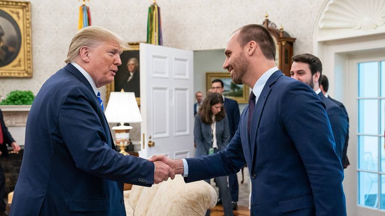 Eduardo Bolsonaro y Donald Trump