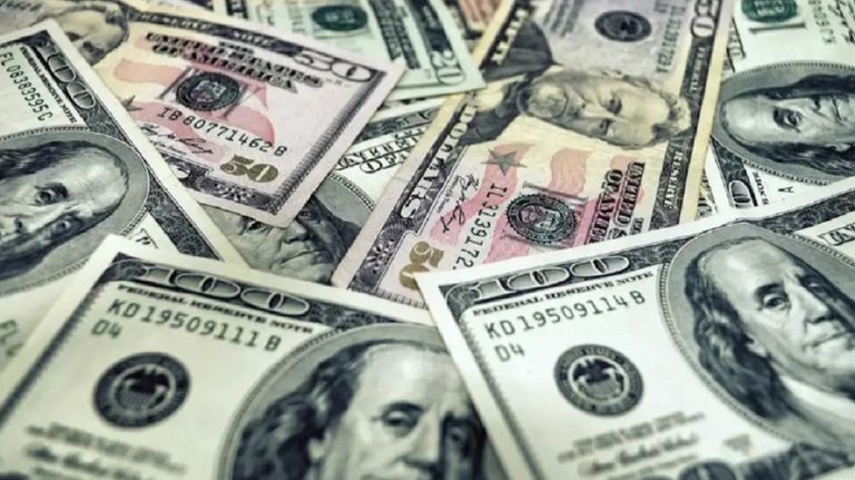 Tras las nuevas regulaciones de la CNV, bajan los dólares financieros y sube el blue este 11 de abril