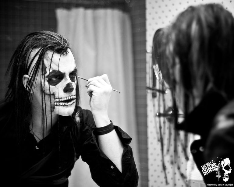 1128_graves
