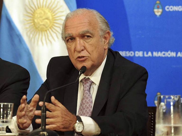 abogado Ricardo Gil Lavedra 20220111