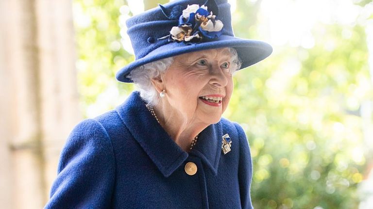 barbados reina isabel dame sandra mason