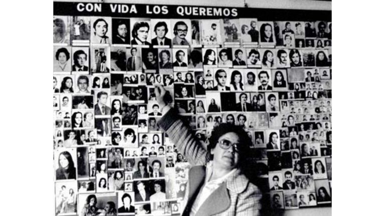 Nora Cortiñas: retazos de una vida incomparable