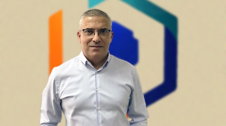Dr. Claudio Cova, presidente de la Federación Bioquímica de la Provincia de Buenos Aires (FABA),
