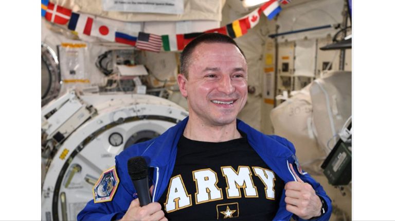 Se retira Andrew Morgan