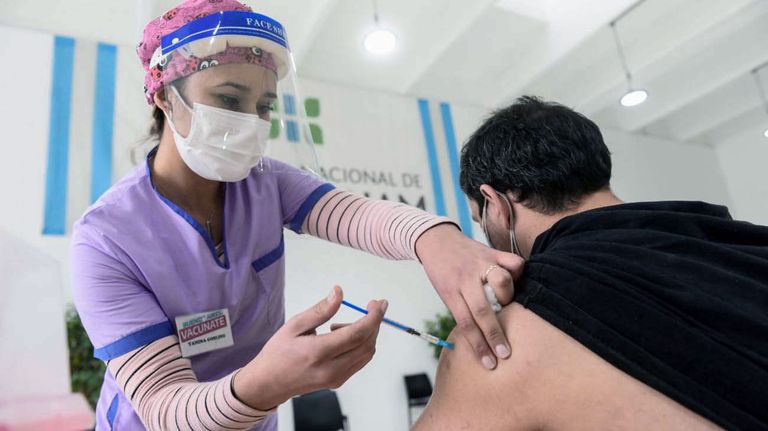 20220326_vacunacion_vacuna_cedoc_g