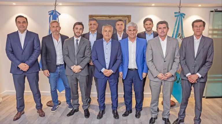 gobernadores Juntos por el Cambio g_20240404