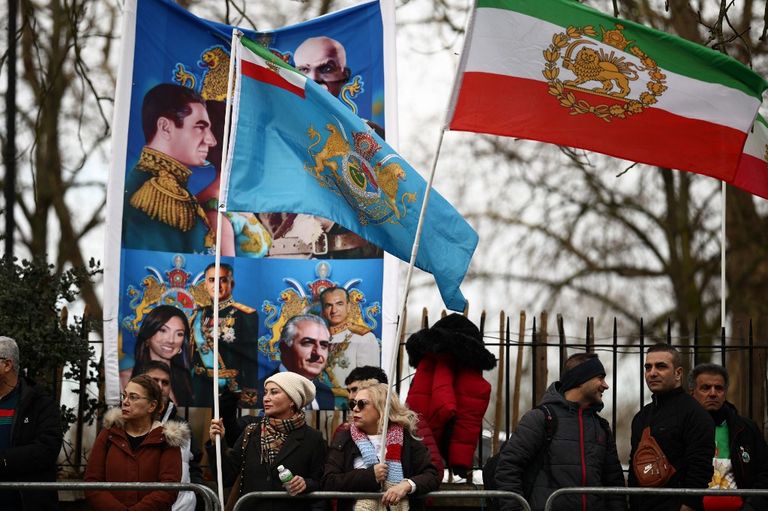 Irán