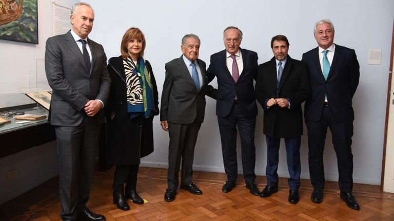 Entrega de Reconocimiento a Eduardo Eurnekián