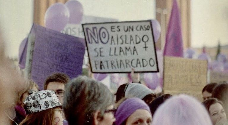 Aislamiento y femicidios