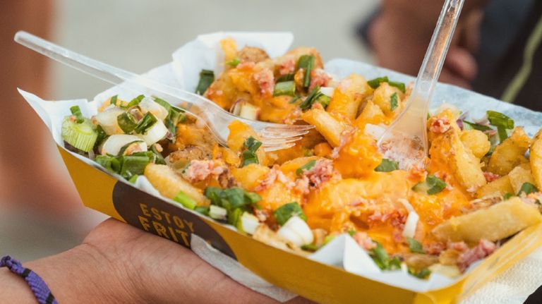 Plato de papas fritas en Peperina