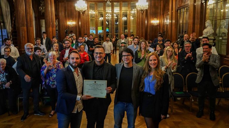 Distinguieron el último libro de Joan Cwaik en la Legislatura Porteña 20221004