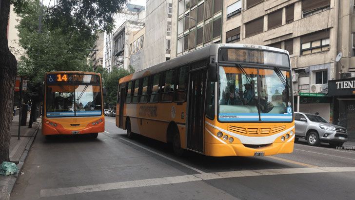 15-06-23 colectivos transporte cordoba